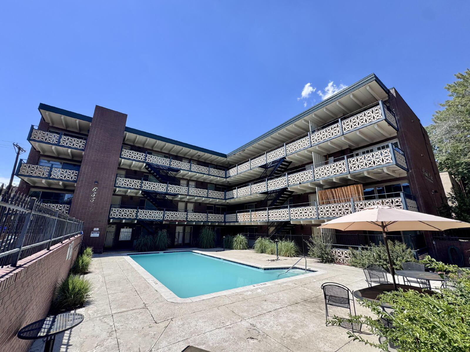 Denver Condo: 655 N Pearl St