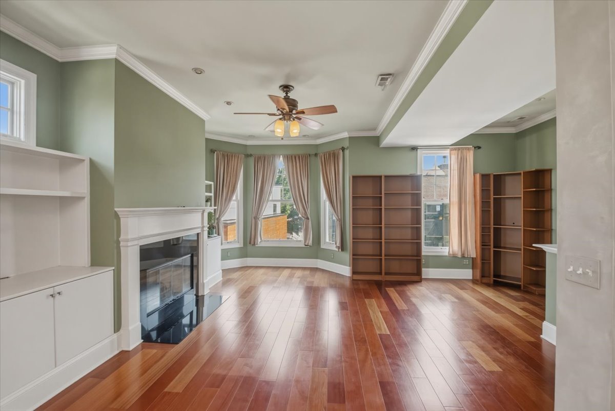 Chicago Condo: 2720 West Chanay Street