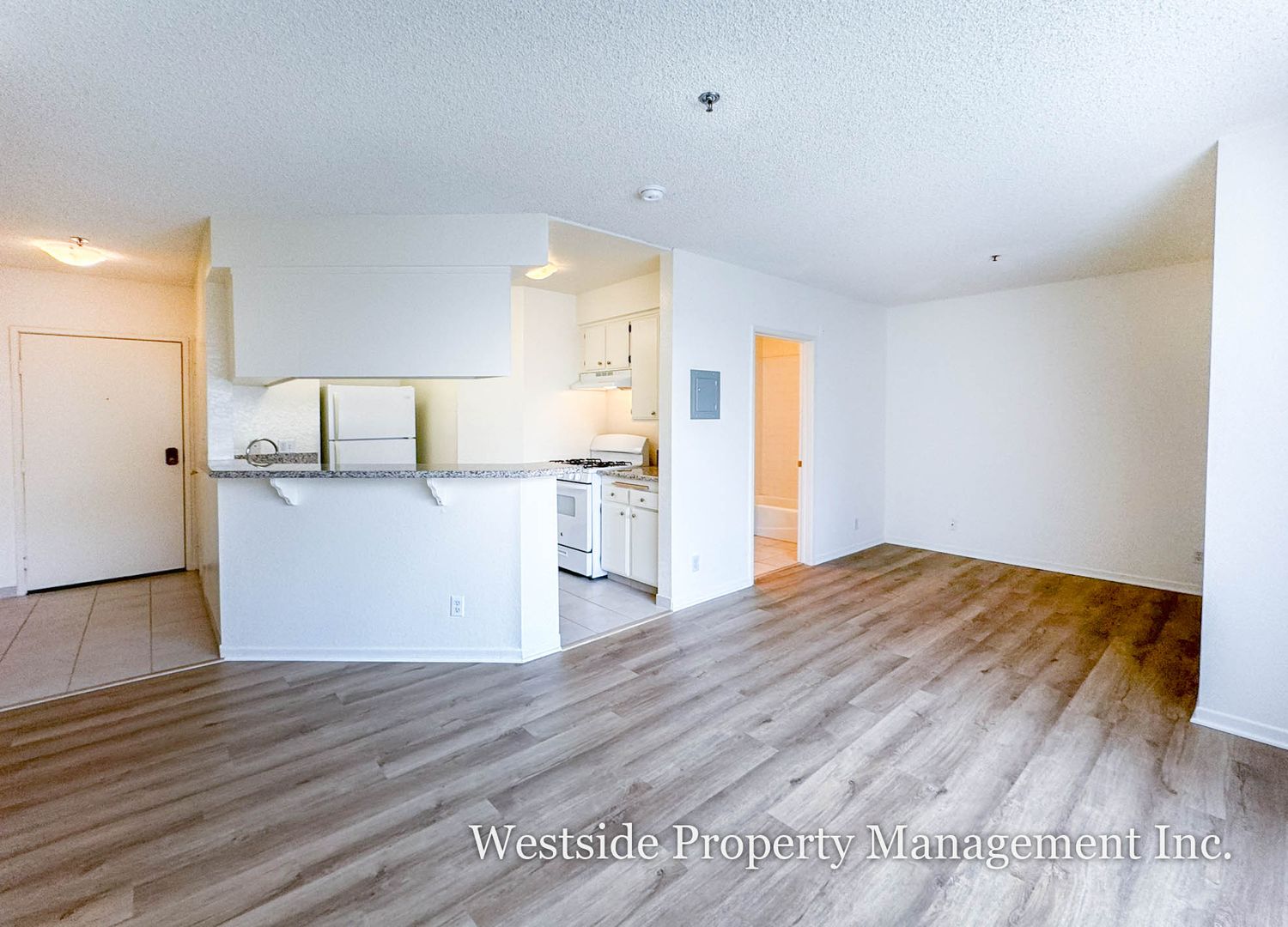 Culver City Apartment: 3848 Overland Ave