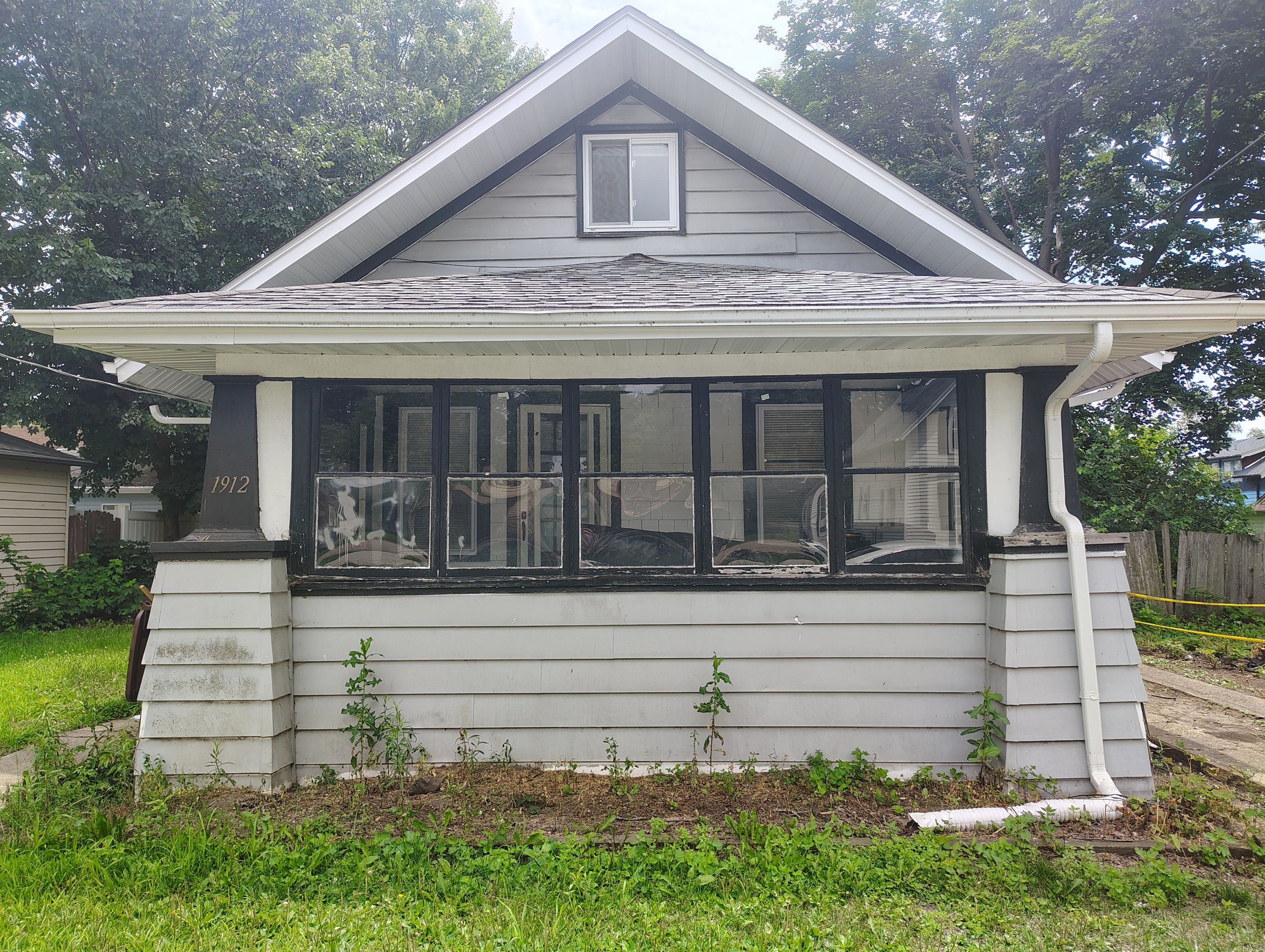 Rockford House: 1912 Quincy St