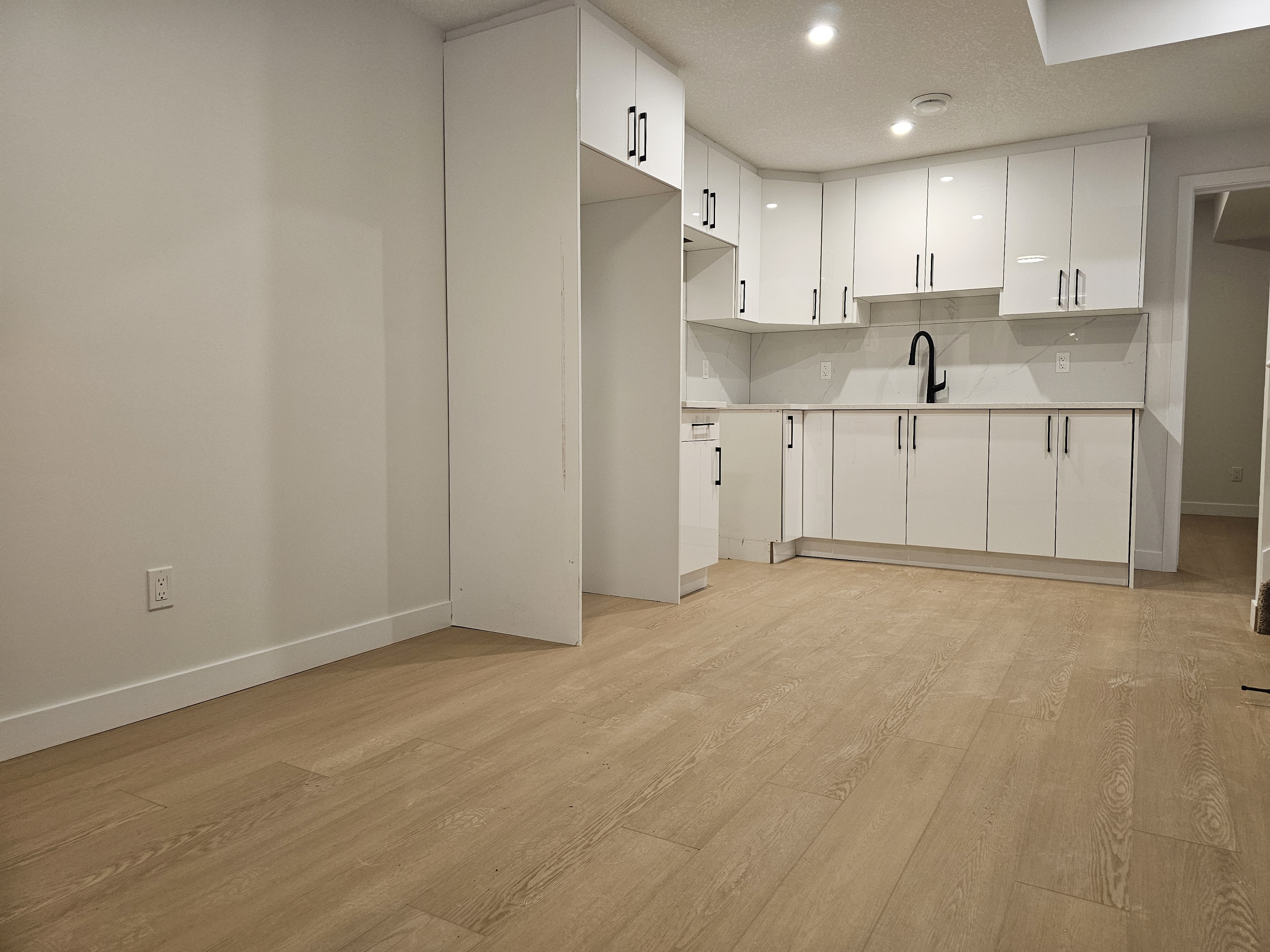 Edmonton Townhome: 15315 95 Avenue Northwest - 3 BSMT