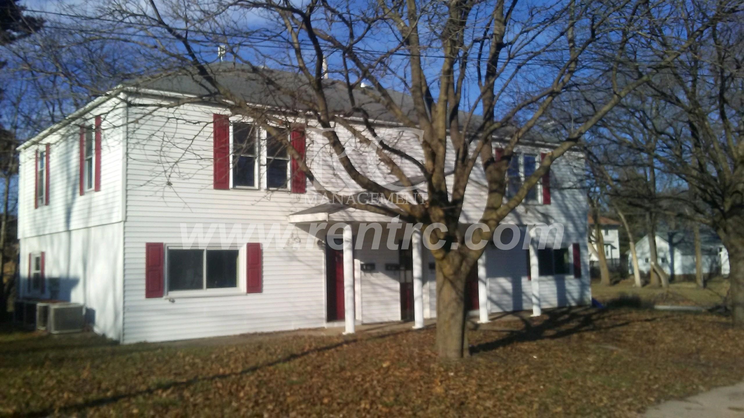 Hoopeston House: 101-3 5th