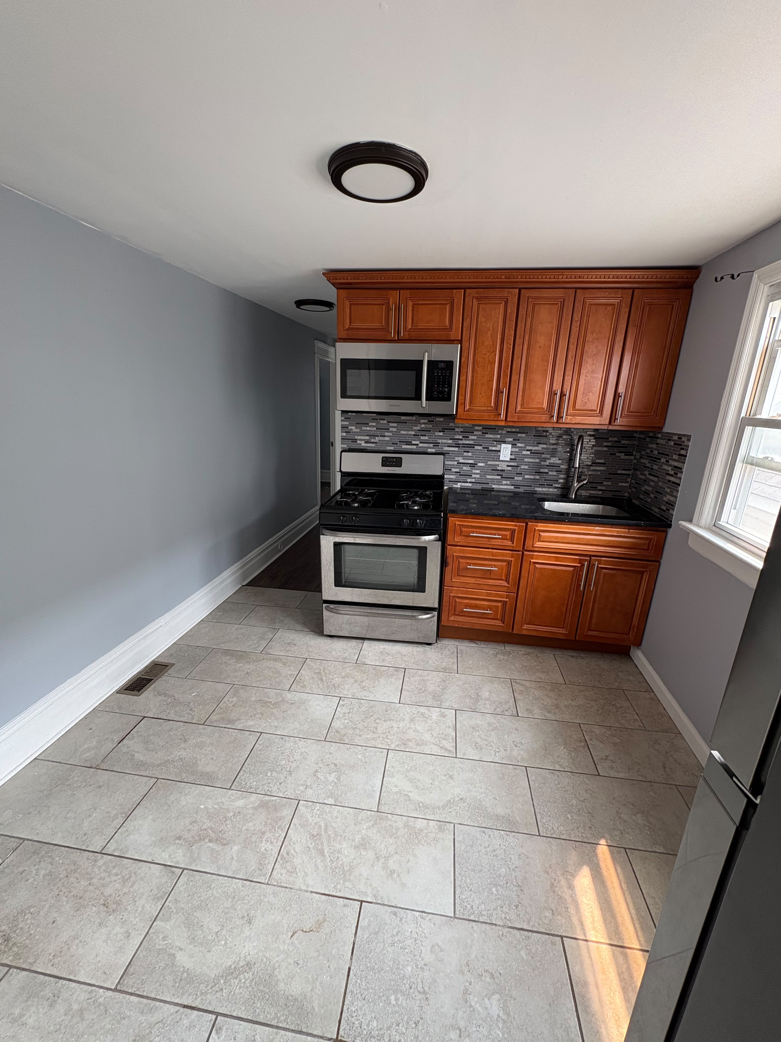 Mount Vernon Condo: 352 S Tenth Ave