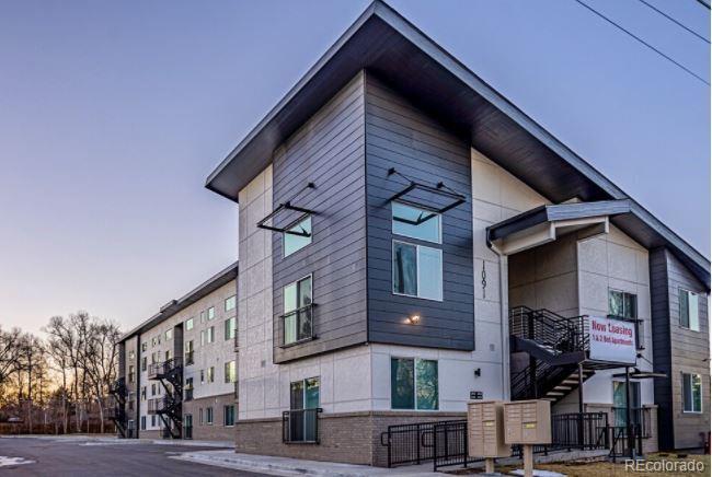 Lakewood Condo: 1091 Carr St