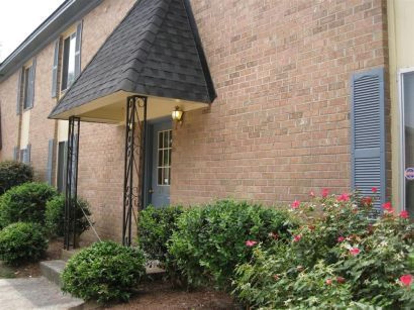 Columbia House: 3840 Overbrook Drive