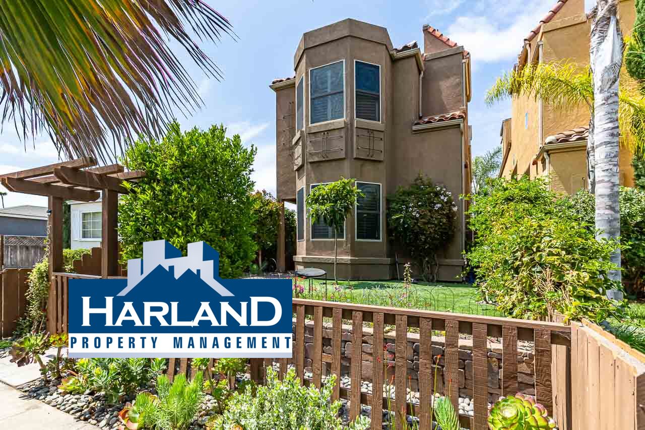San Diego House: 1368 Oliver Ave