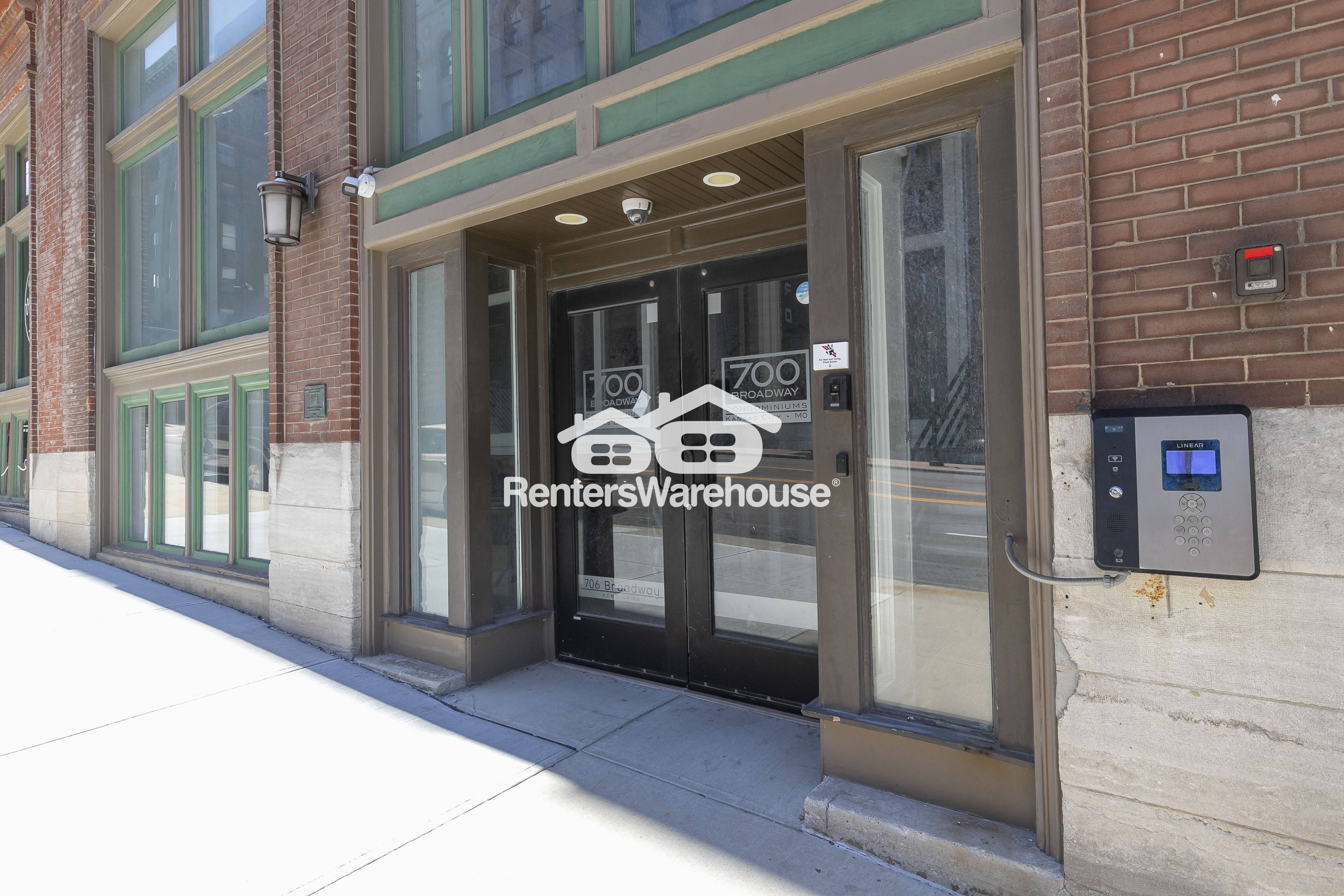 Kansas City Condo: 700 Broadway Blvd
