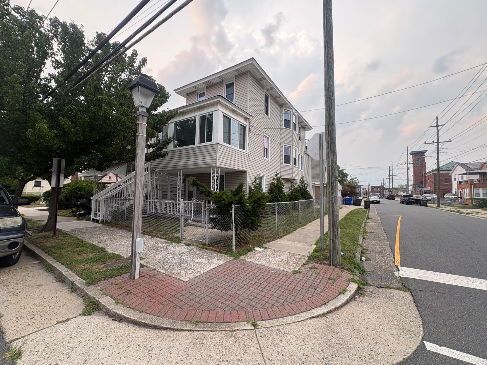 Atlantic City Townhome: 901 N Ohio Ave