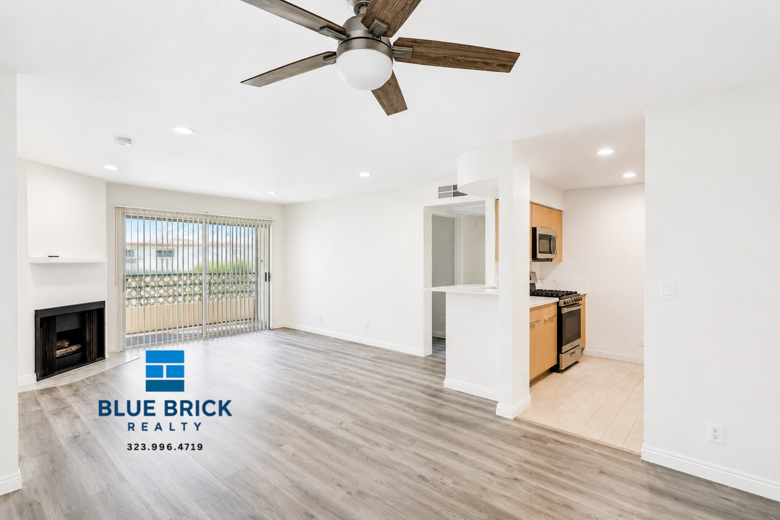 Los Angeles Apartment: 3775 Beethoven St