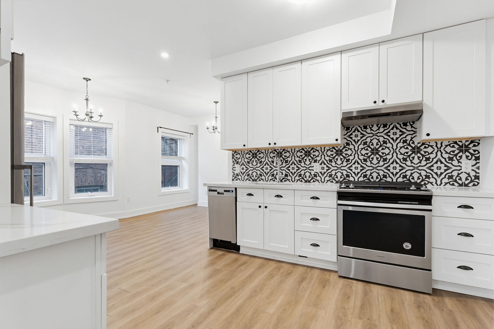 Hamilton Condo: 27 Bold