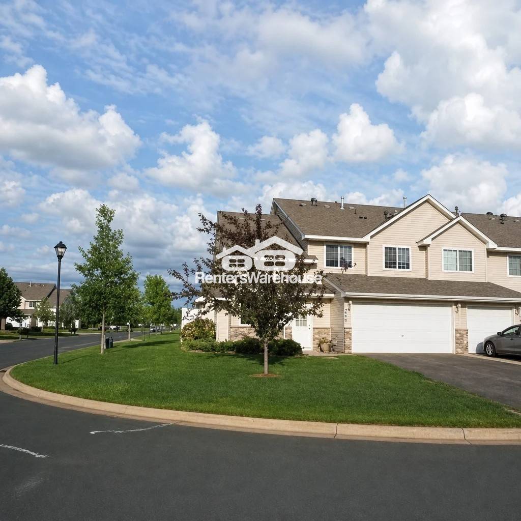 New Prague Townhome: 400 Horizon Dr SE