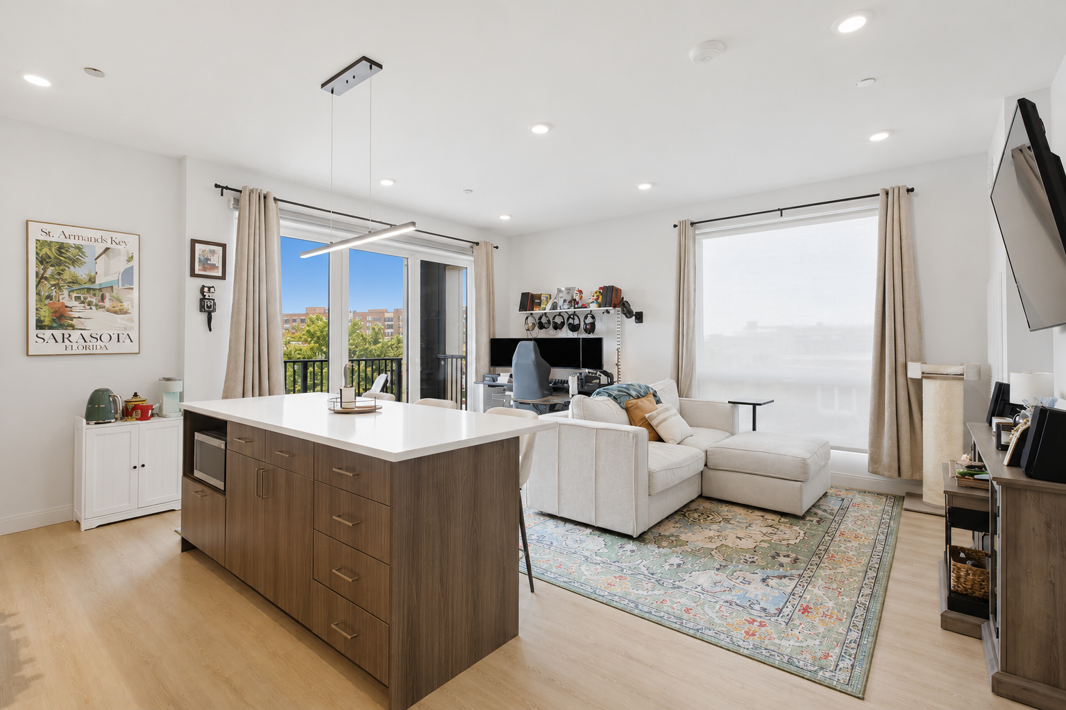 Chicago Condo: 948 West Sunnyside