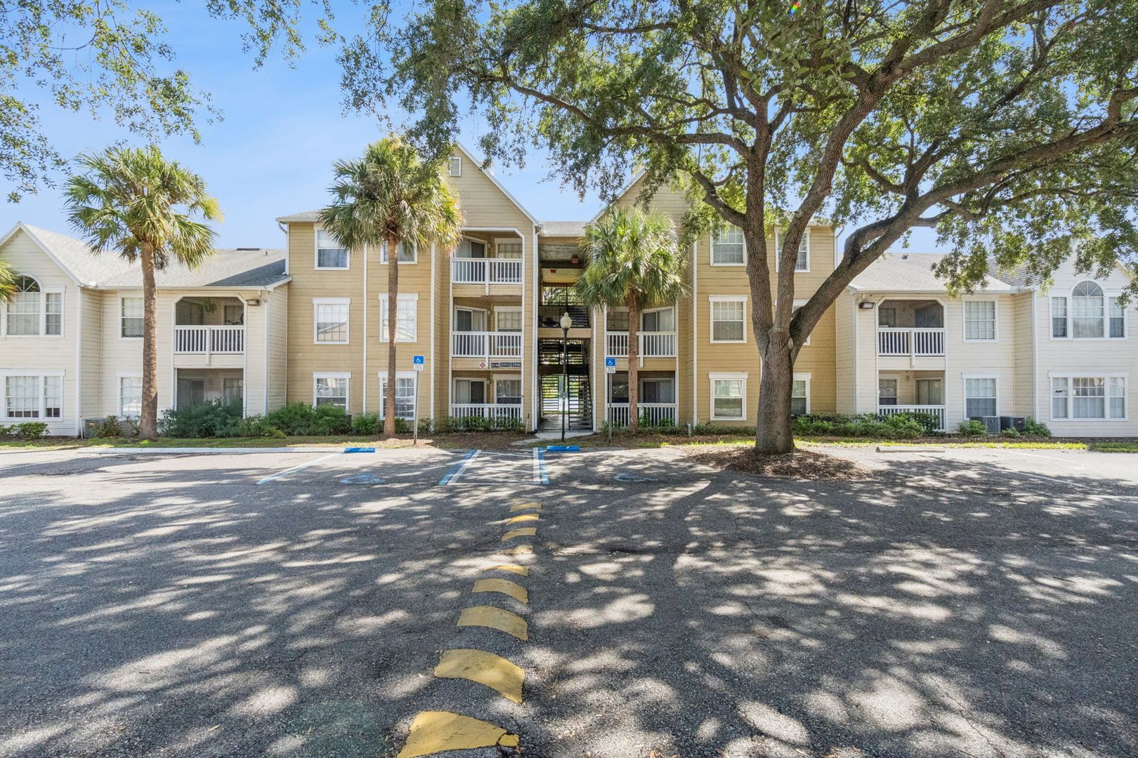 Orlando Condo: 1039 S. Hiawassee Rd.