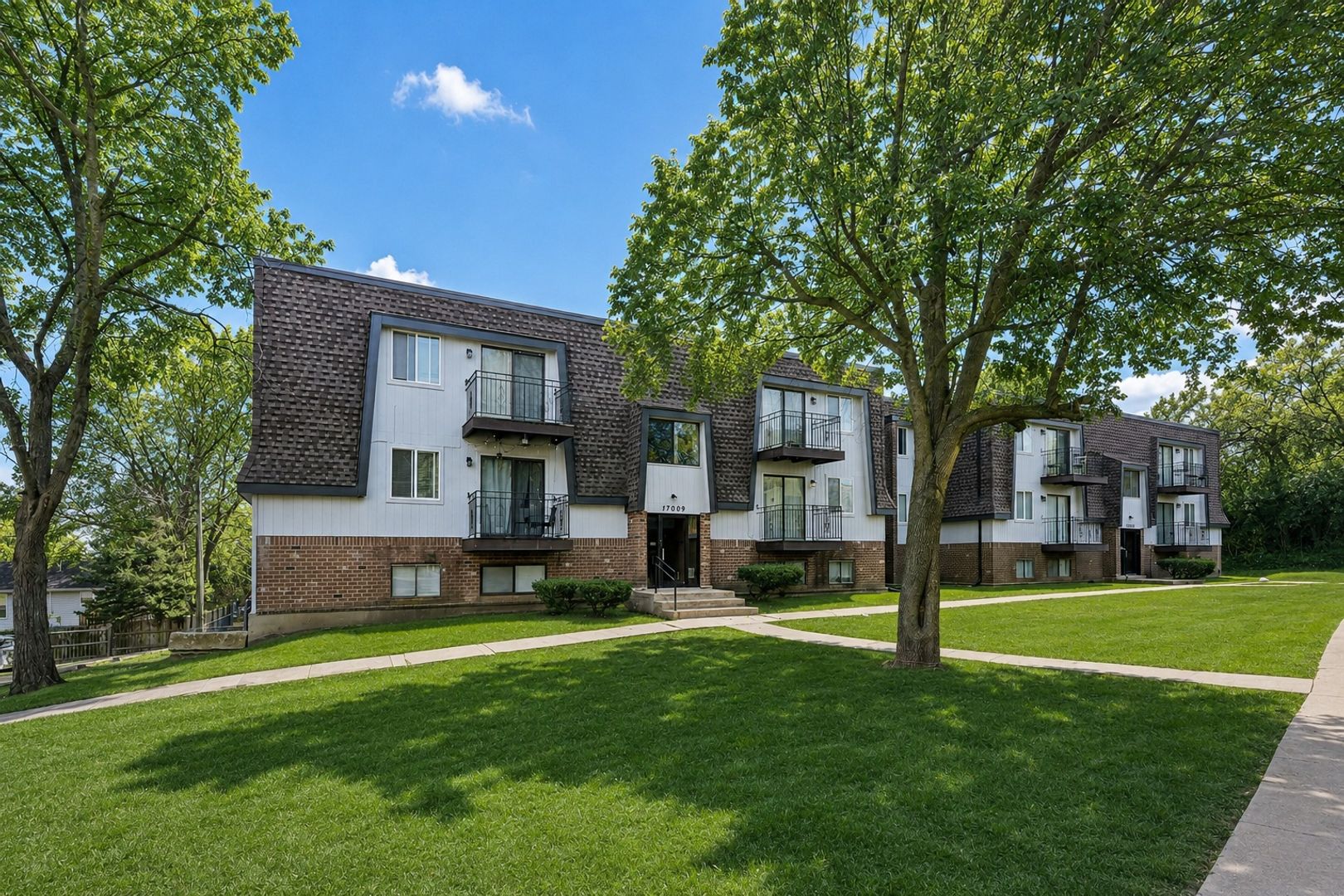 Independence Apartment: 17013 E US 24 Hwy