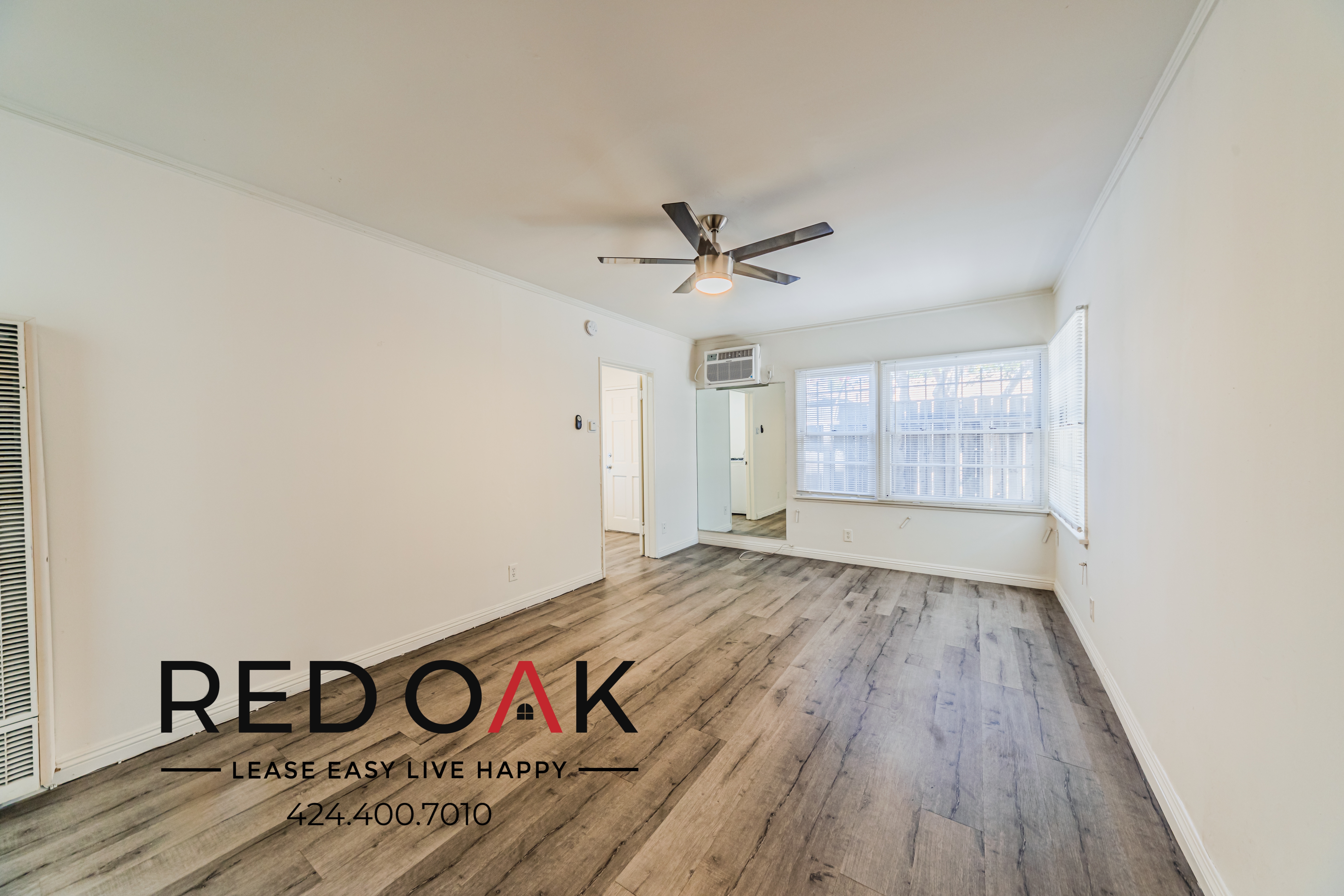 North Hollywood Condo: 12122 Oxnard St