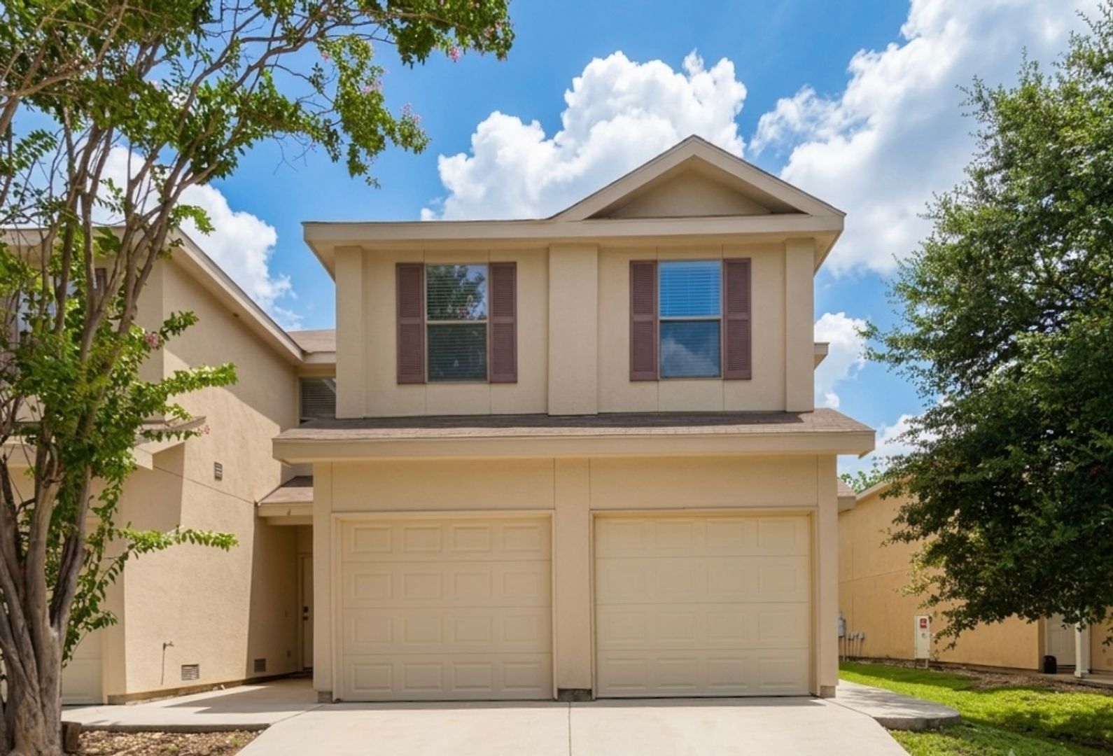 Universal City Condo: 10814 Mathom Landing