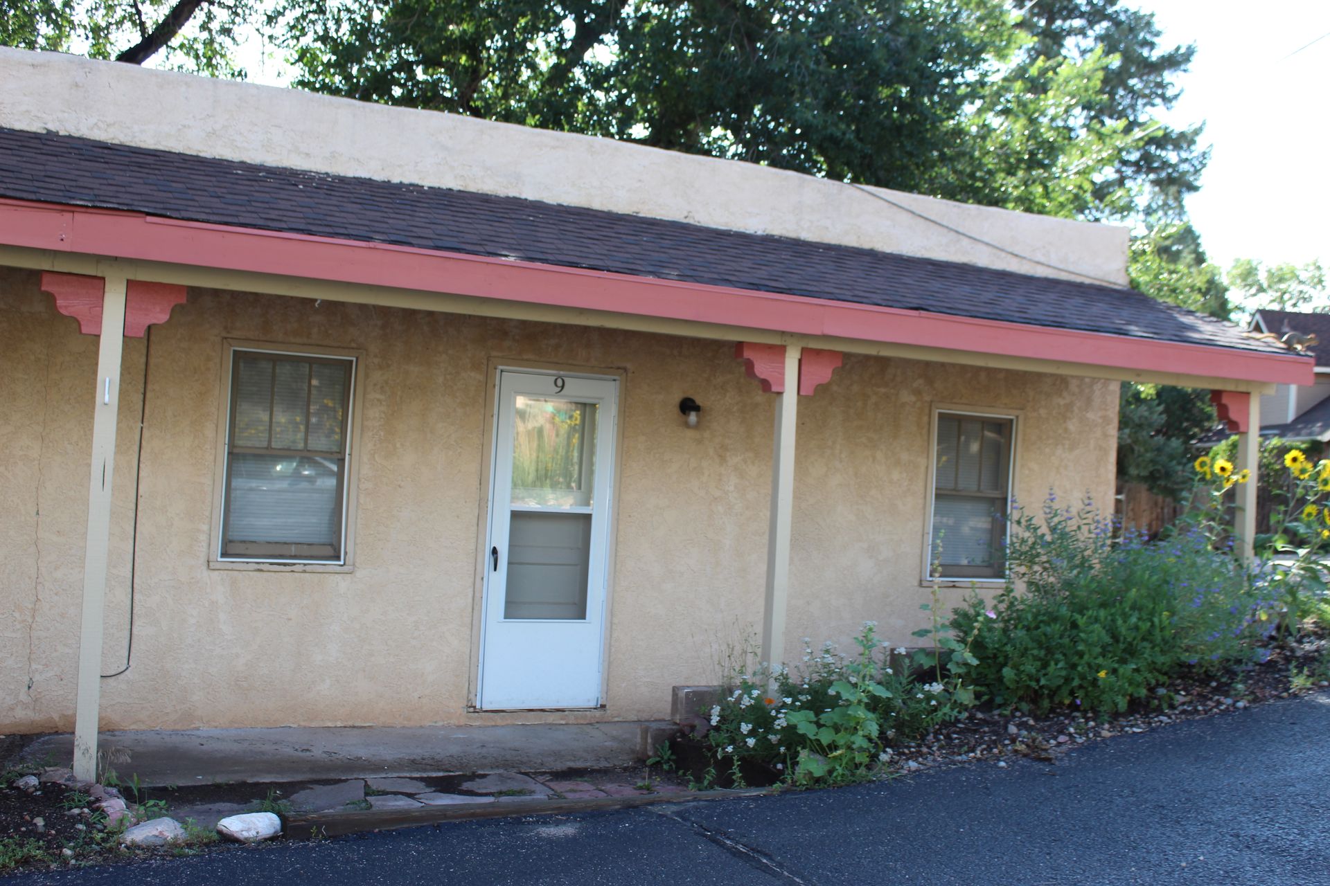 Manitou Springs Condo: 612 High St.