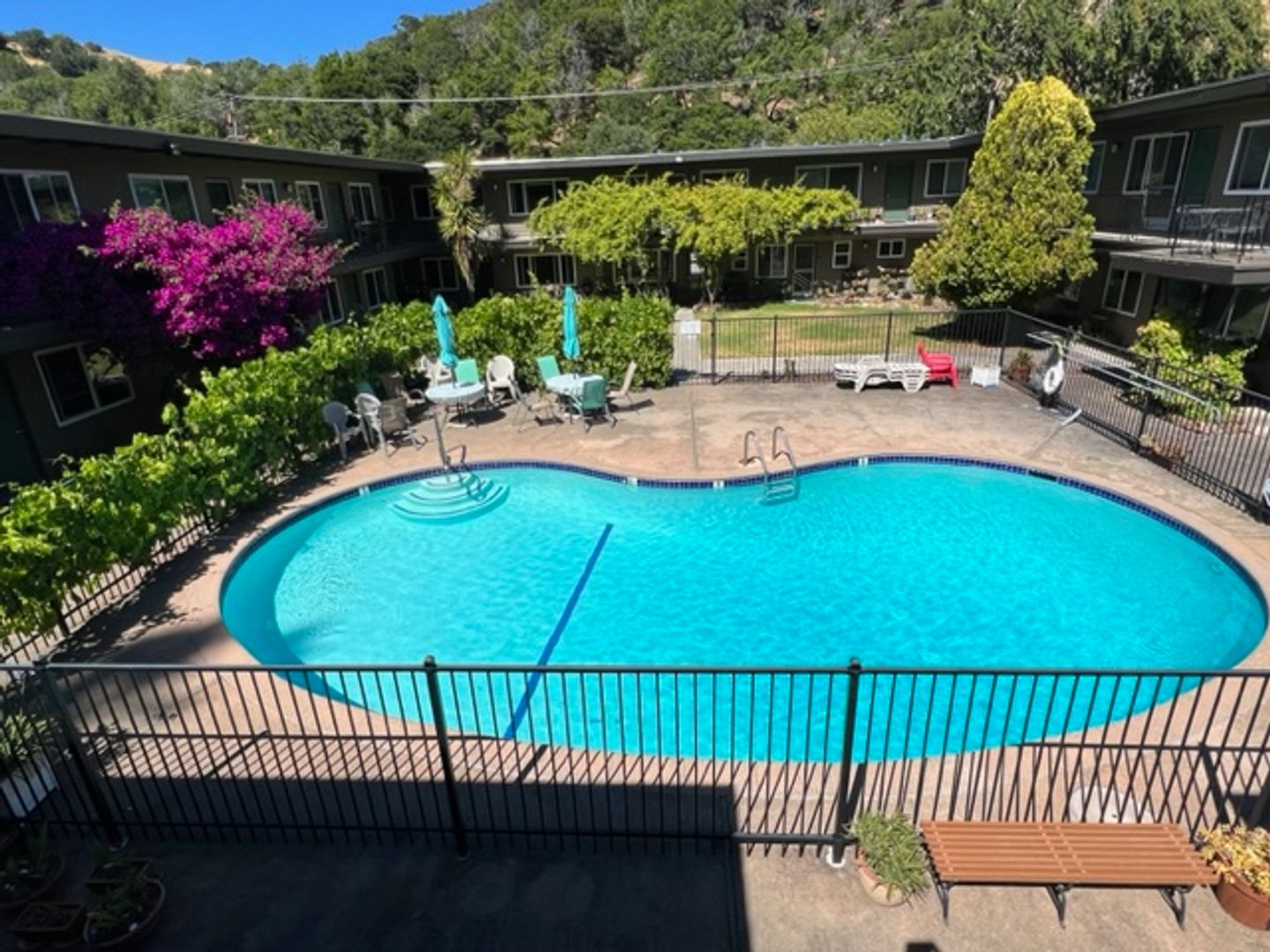 Fairfax Condo: 2555 Sir Francisc Drake