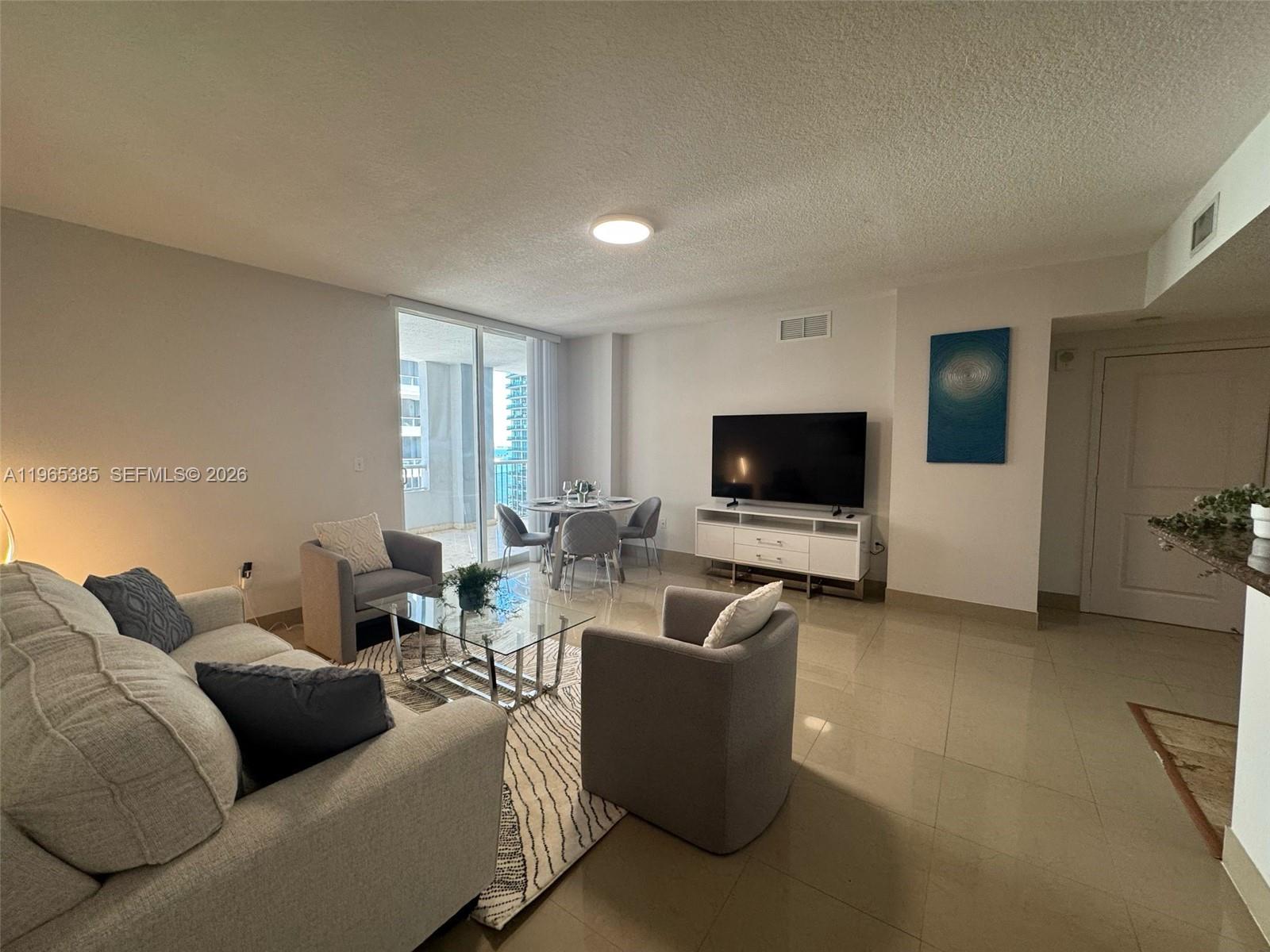 Miami Condo: 170 SE 14th St # 1108, Miami FL 33131