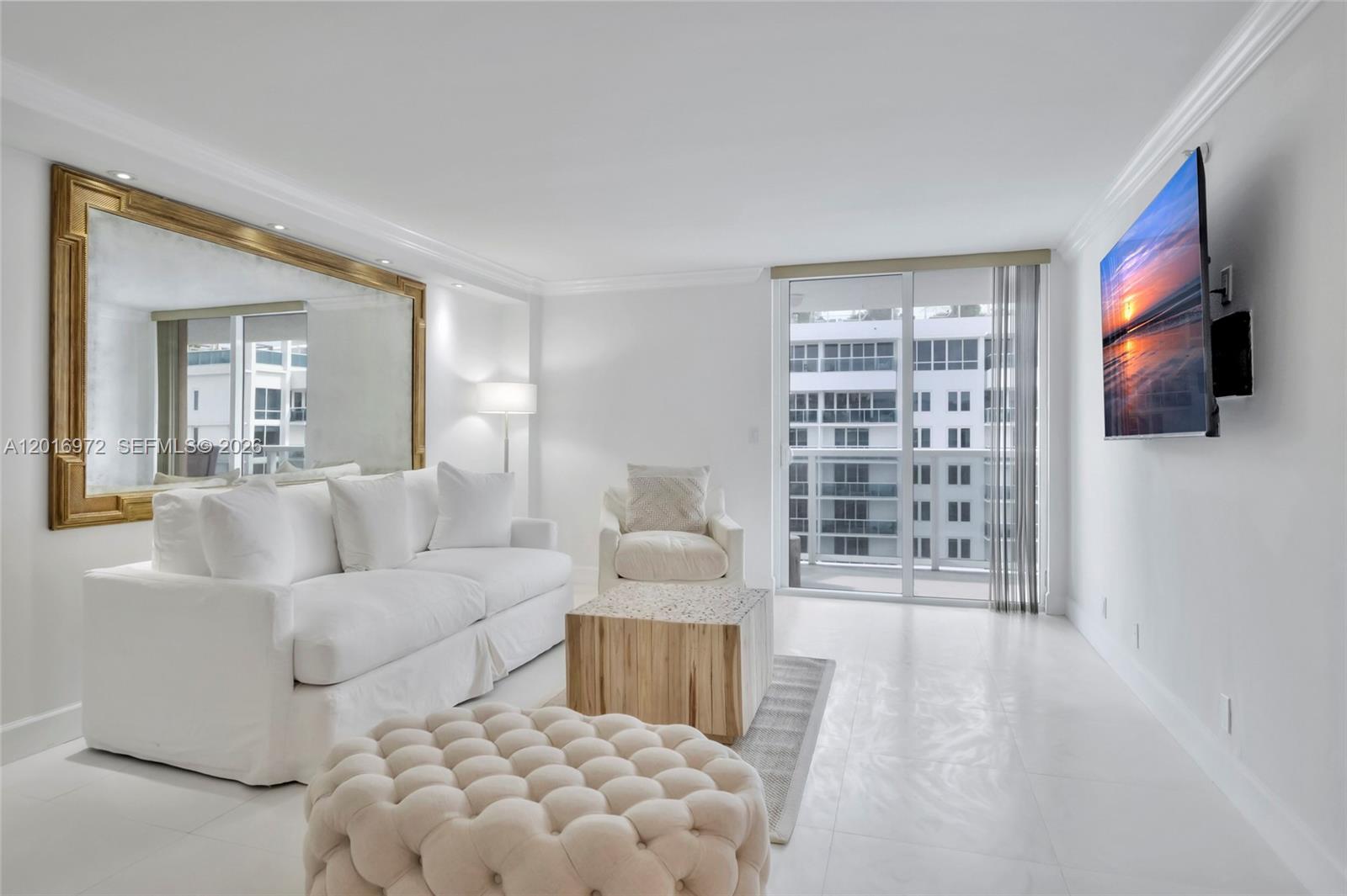 Miami Beach Condo: 2401 Collins Ave # 1805, Miami Beach FL 33140