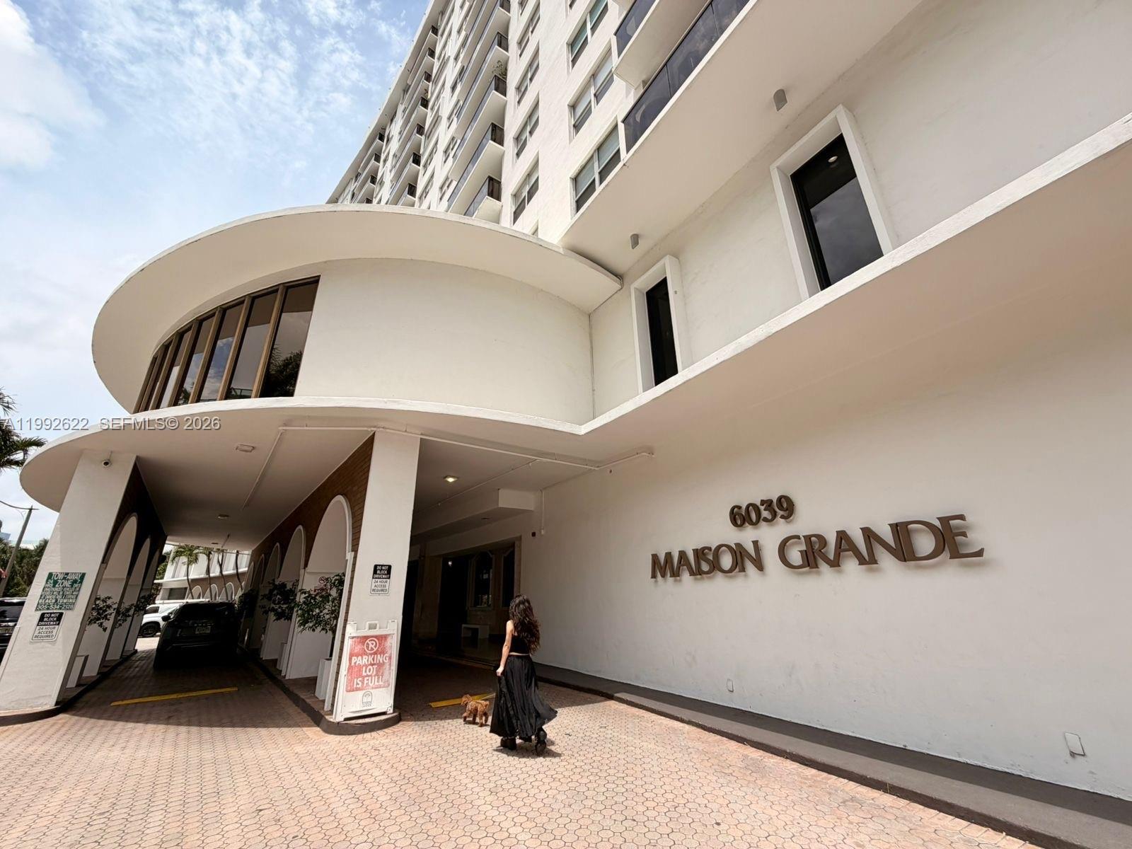 Miami Beach Condo: 6039 Collins Ave # 1506, Miami Beach FL 33140