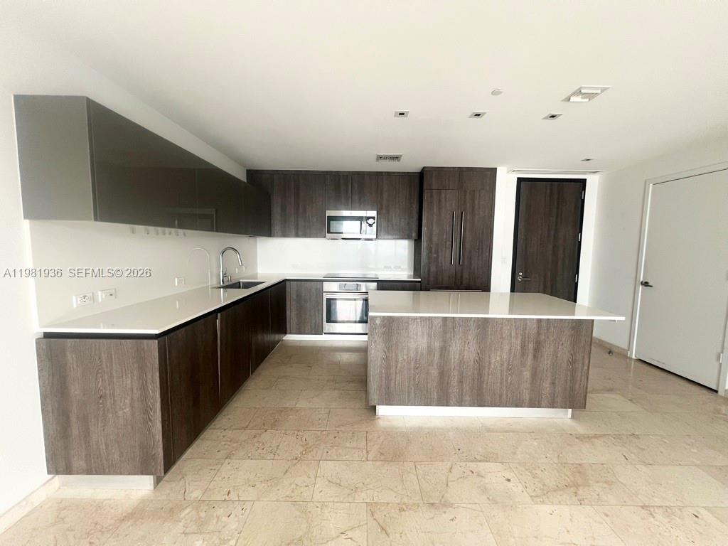 Miami Condo: 68 SE 6 # 3510, Miami FL 33131