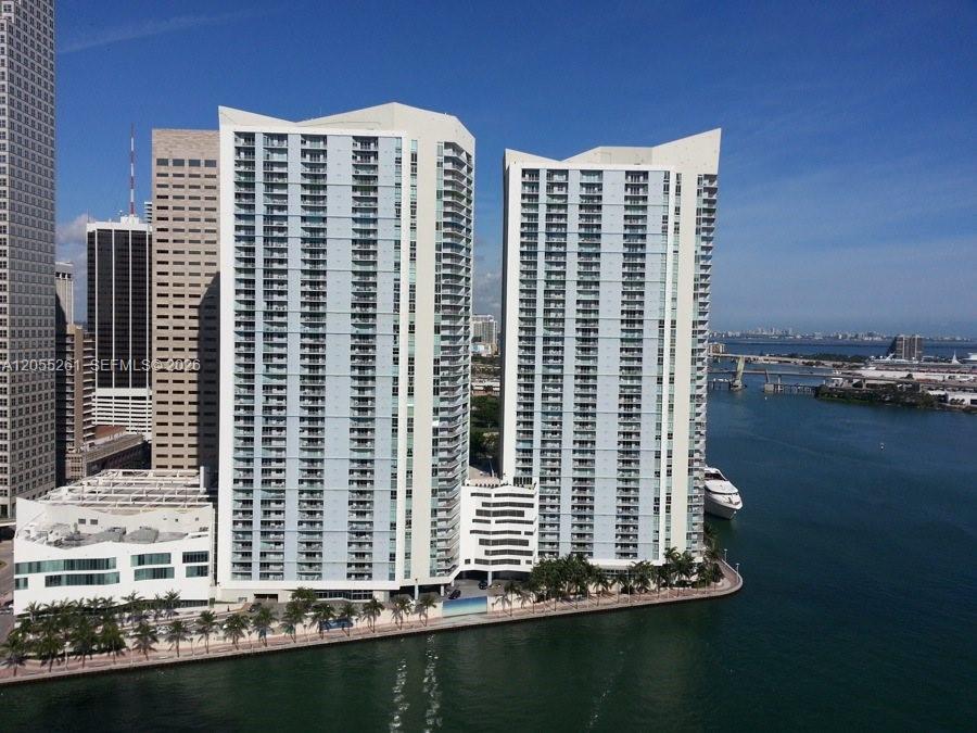Miami Condo: 325 S Biscayne Blvd # 1719, Miami FL 33131