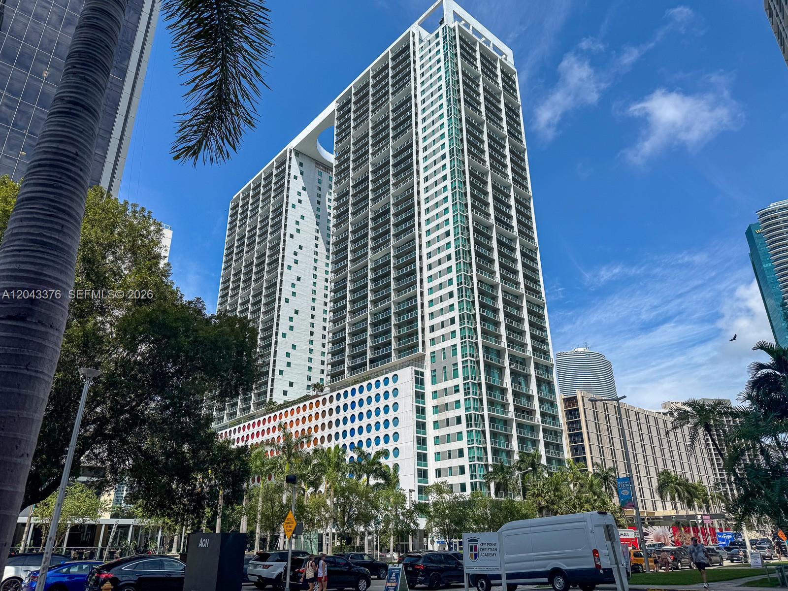 Miami Condo: 500 Brickell Ave # 1407, Miami FL 33131