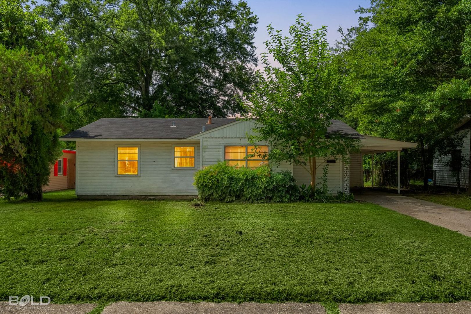 Shreveport House: 3003 Hillcrest Ave