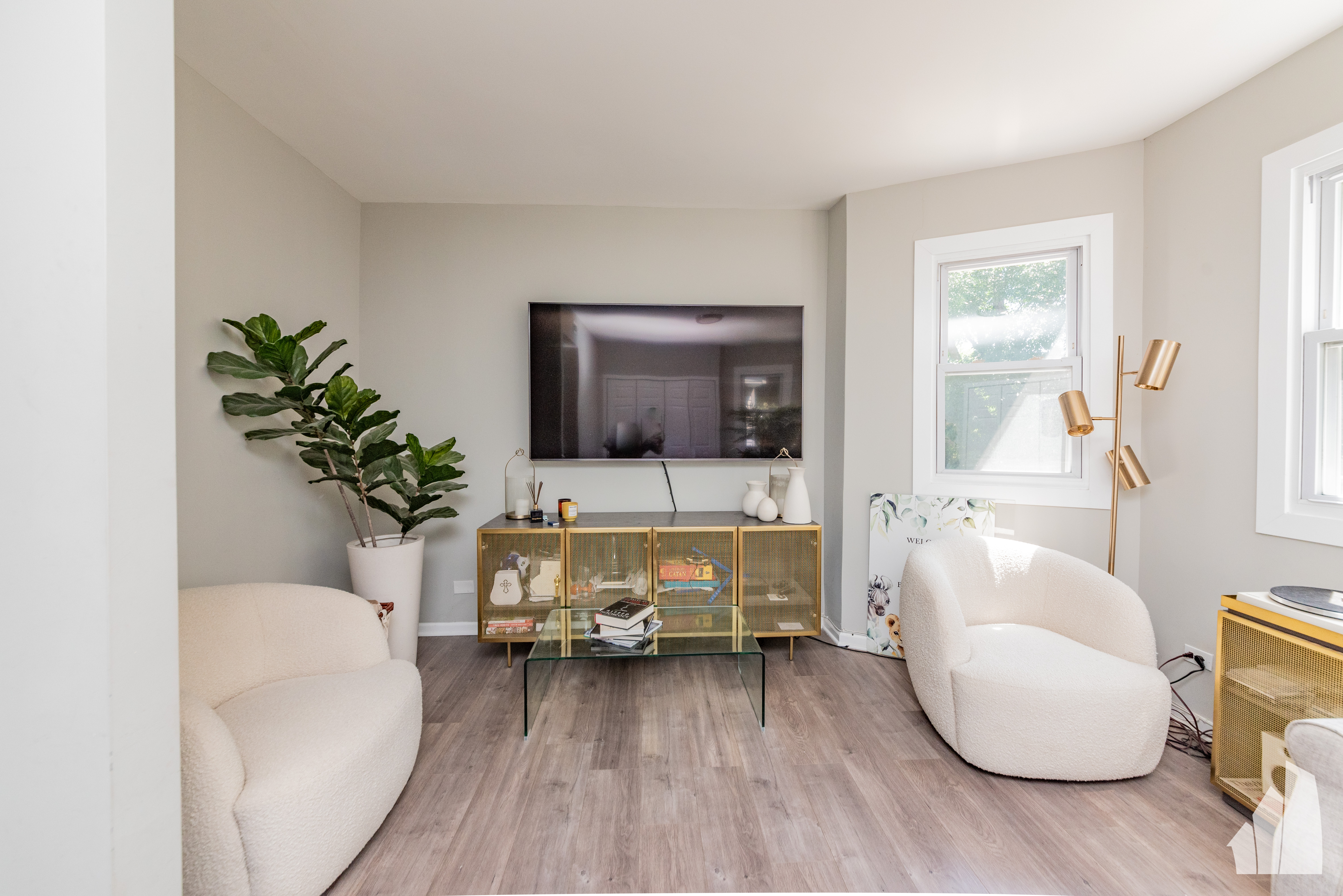 Chicago Condo: 2923 North Avers