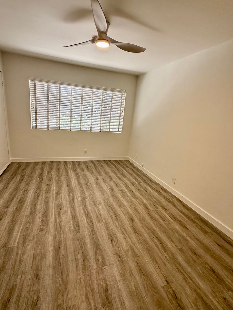 Los Angeles Apartment: 11511 Rochester Ave