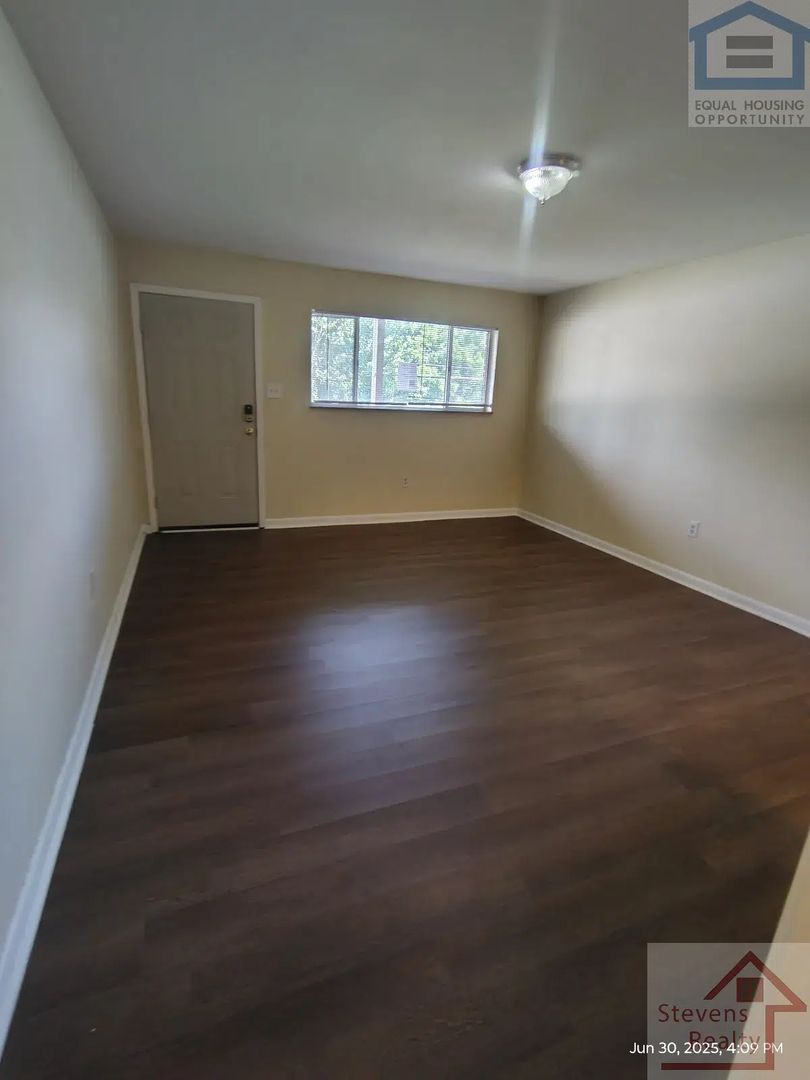 Knoxville Apartment: 5101 Asheville Hwy