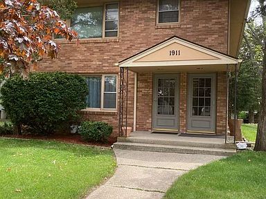 Rockford Condo: 1911 East State Street # 2