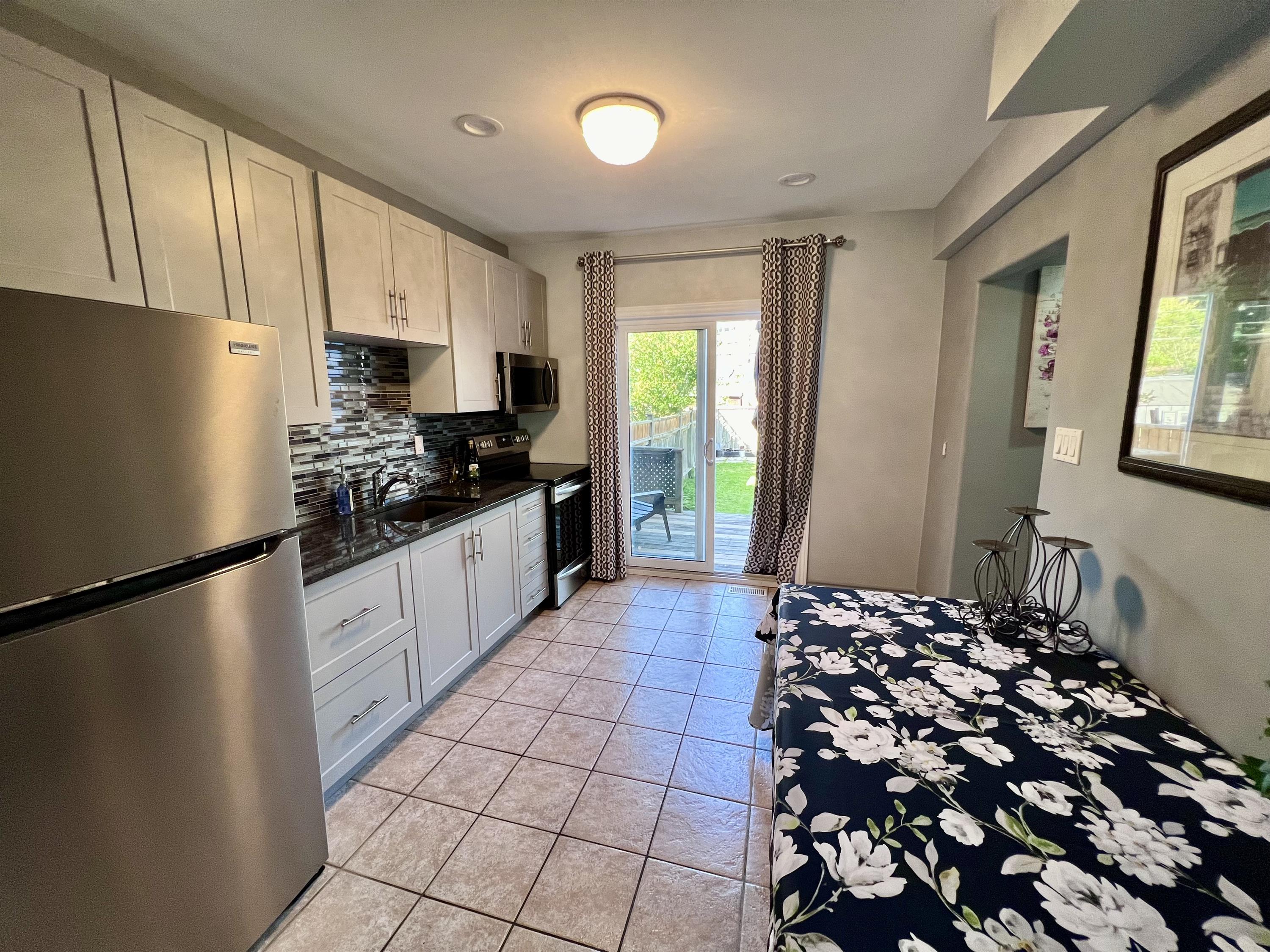 Windsor House: 1292 Argyle Rd