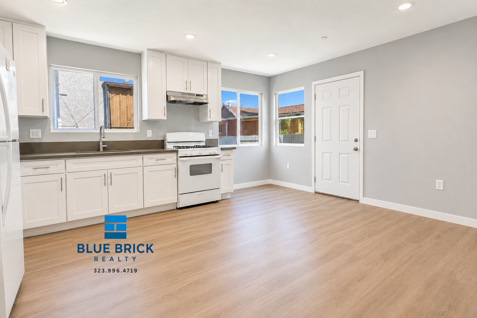 Los Angeles Condo: 1242 W 93rd St