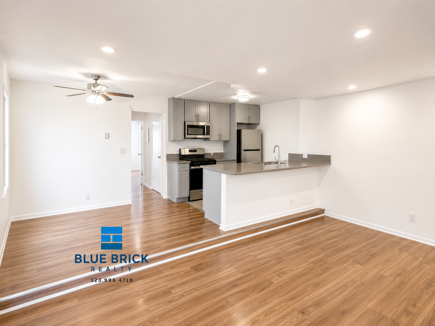 Canoga Park Condo: 6738 Independence Ave