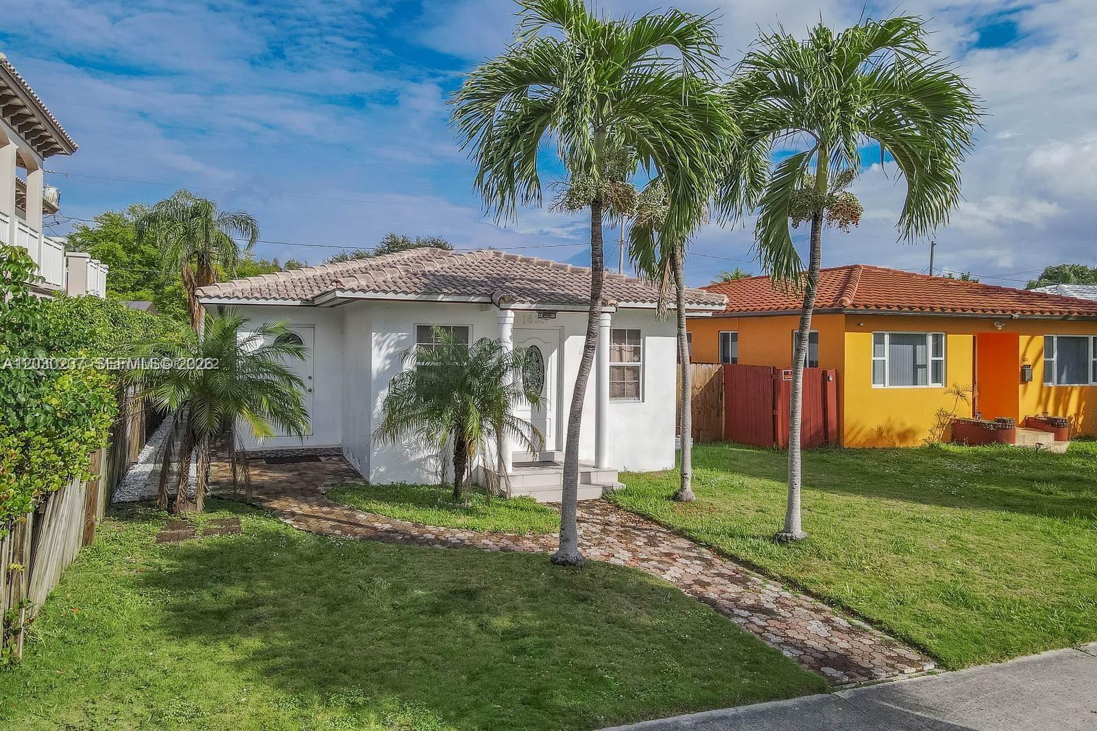 Hollywood Condo: 1635 Hollywood Blvd # A, Hollywood FL 33020