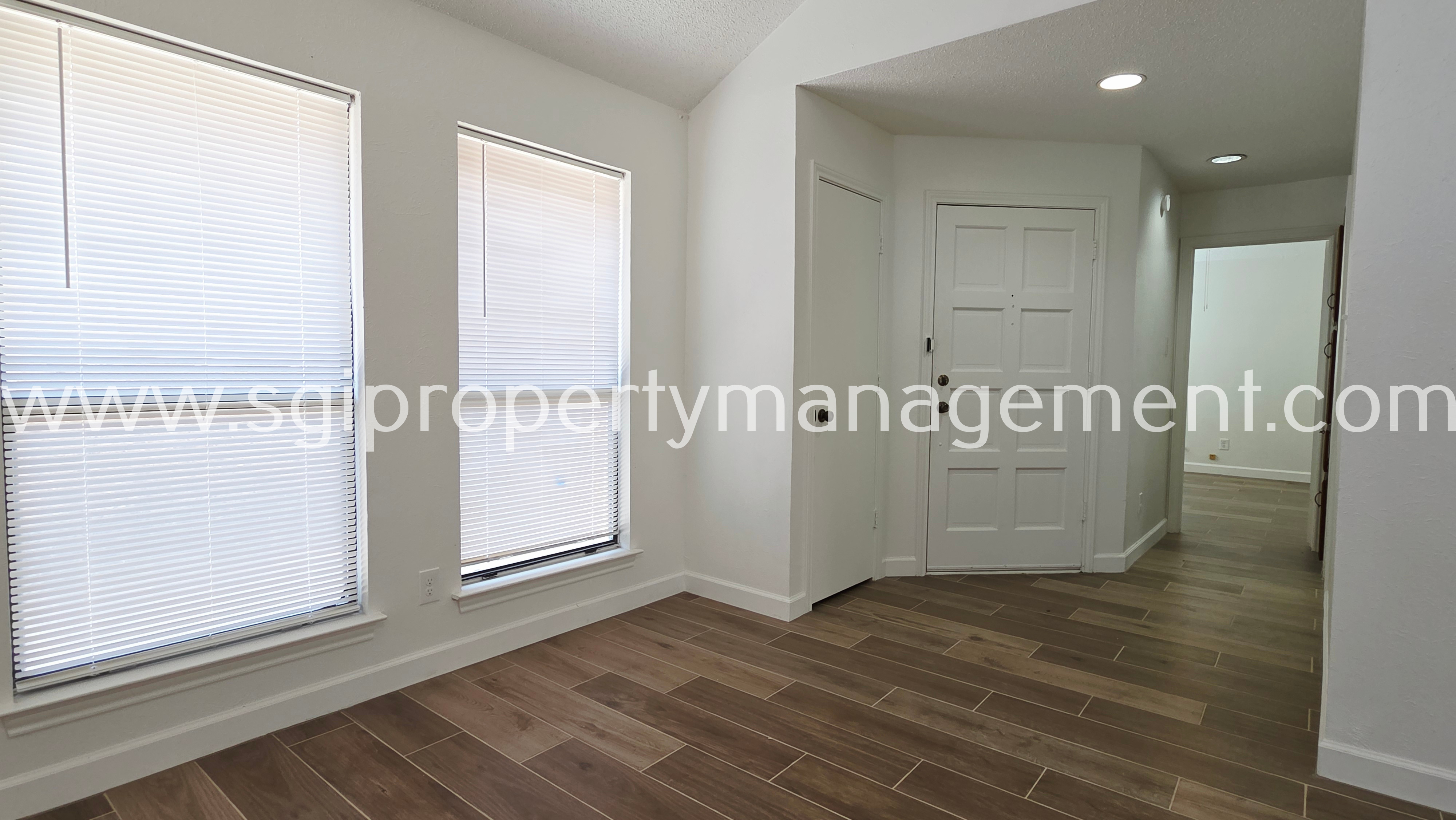 Garland House: 2408 Centaurus Dr
