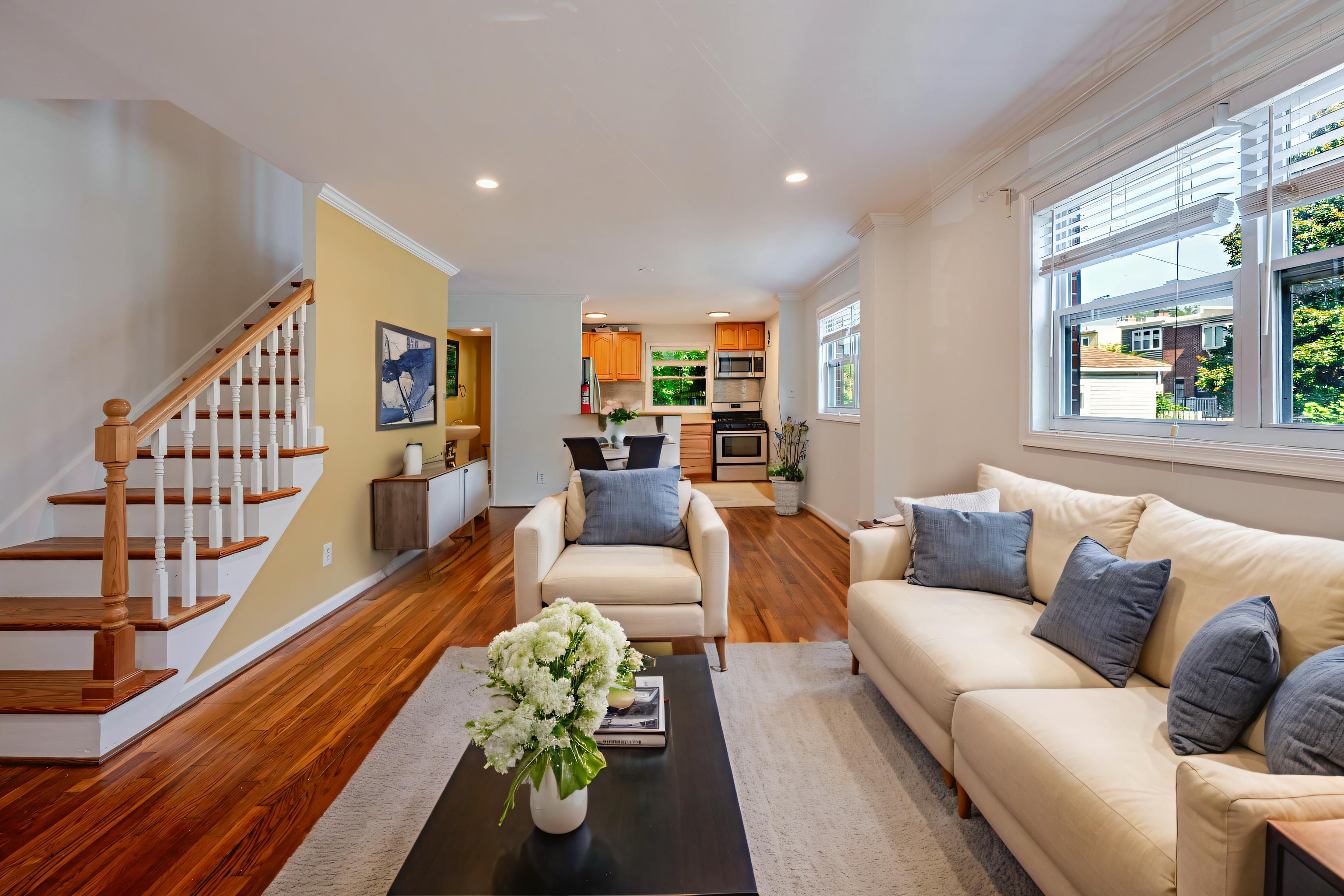 Washington House: 6208 8th St NW
