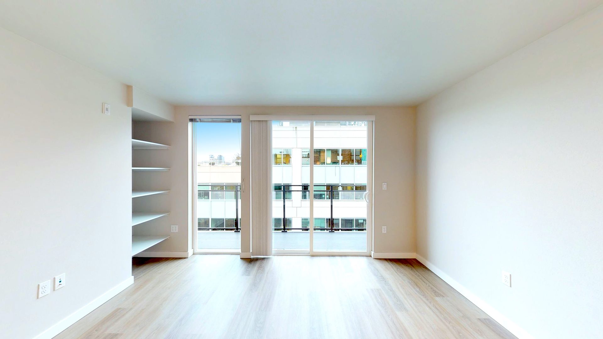 Seattle Apartment: 1600 Dexter Ave N