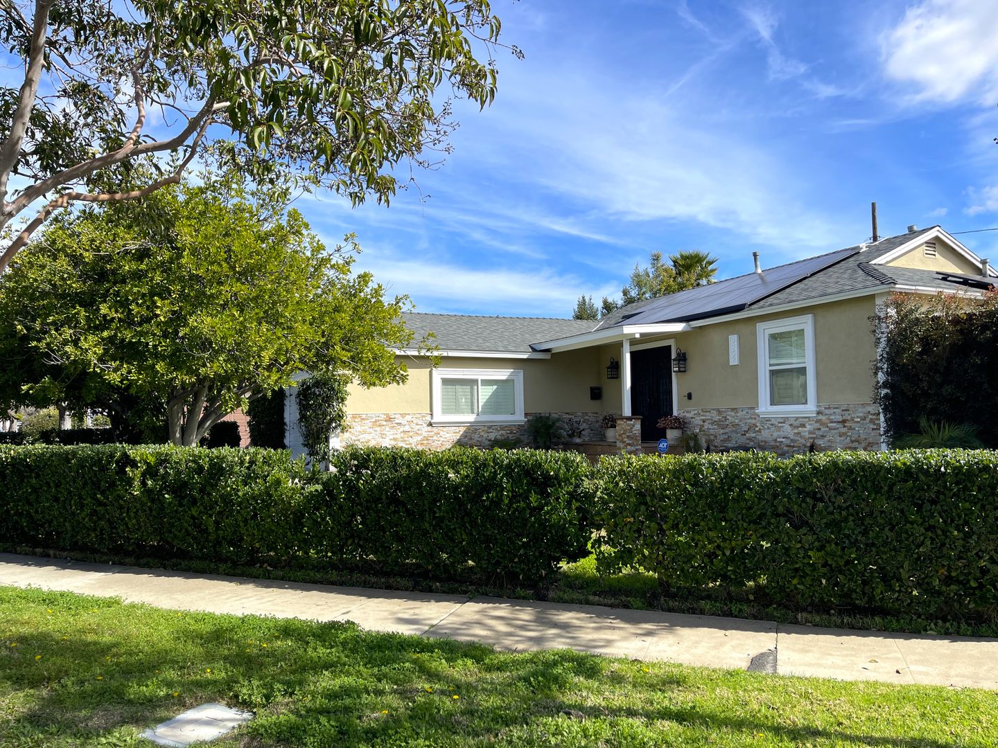 Northridge House: 9752 Monogram Ave