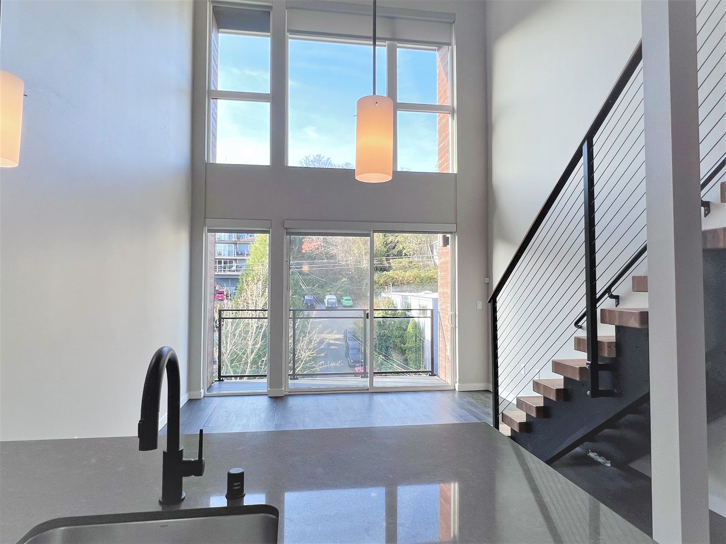 Seattle Apartment: 1600 Dexter Ave N