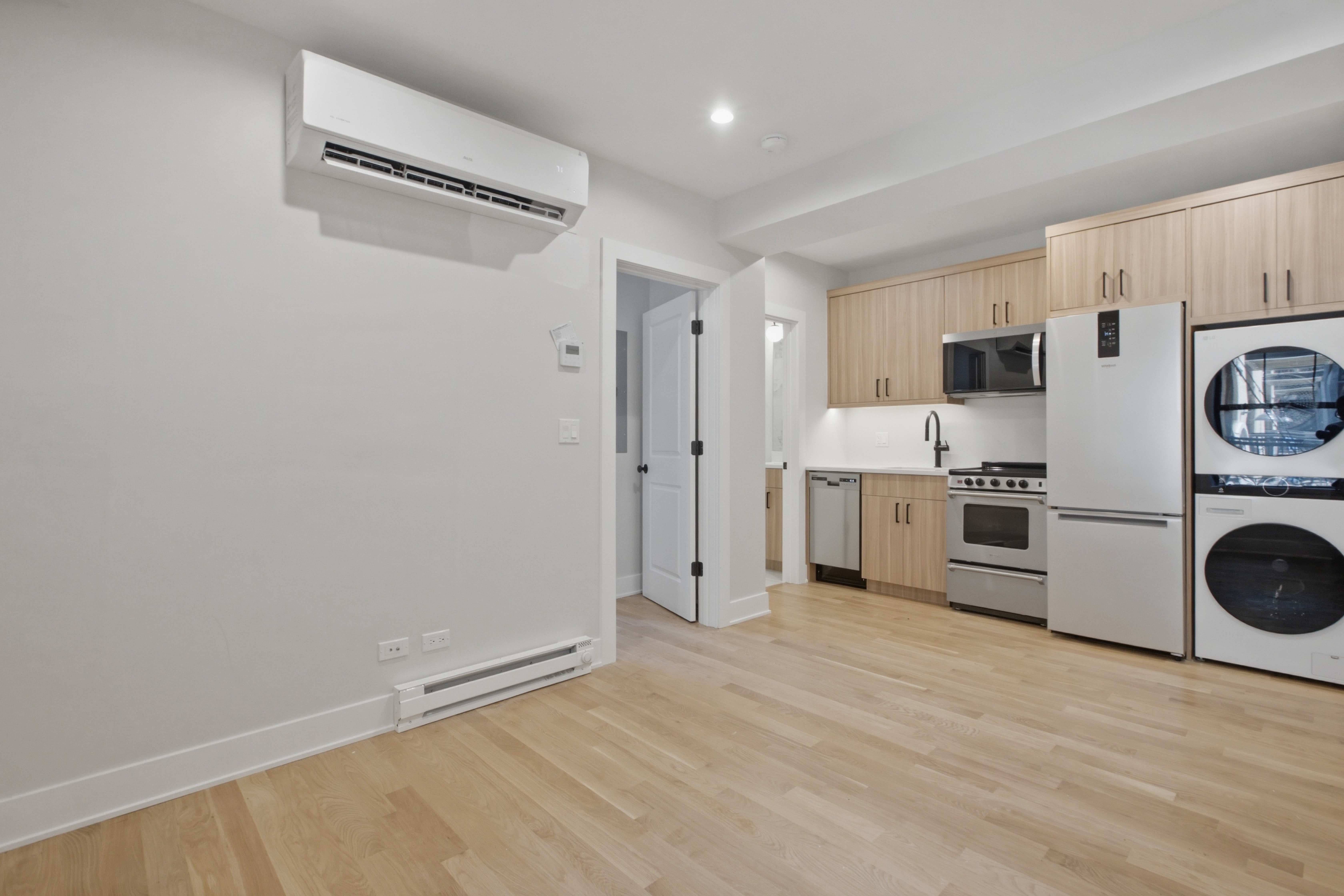 Chicago Condo: 2241 North Bissell Street