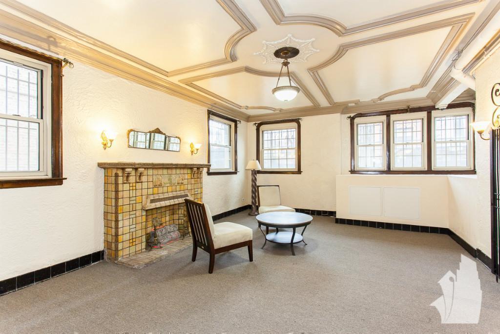 Chicago Condo: 2536 North Sawyer Avenue