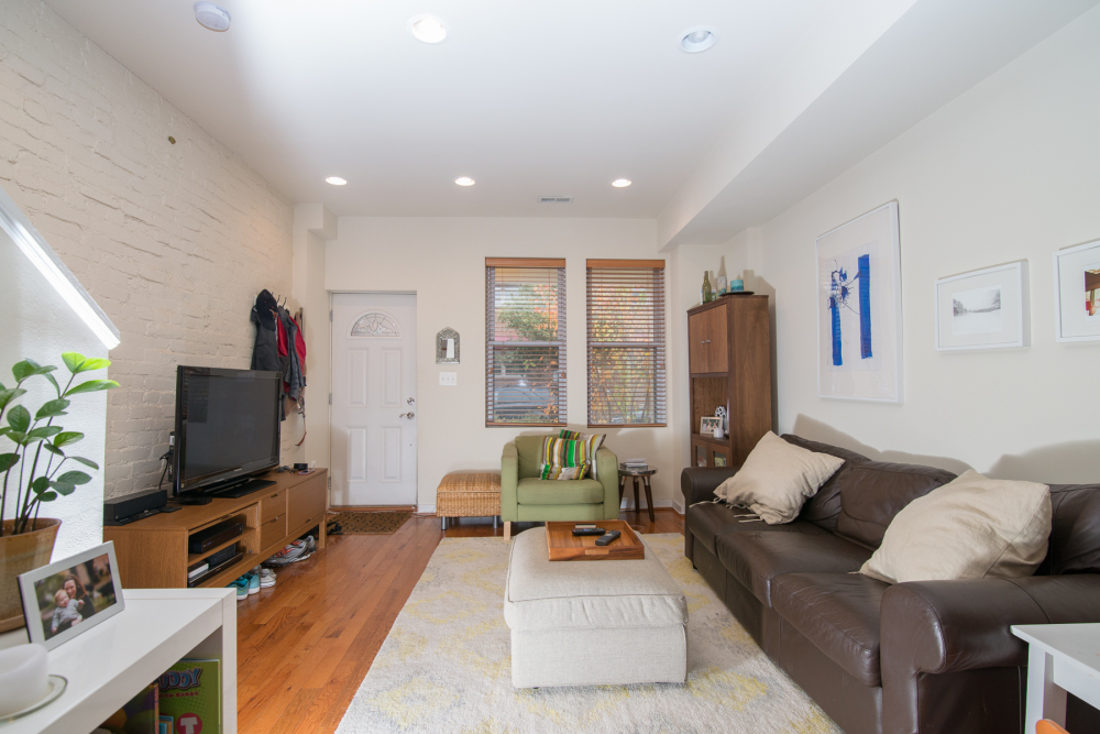 Washington House: 340 Oakdale Pl NW