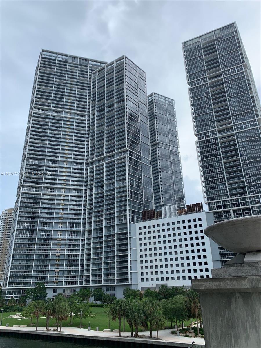 Miami Condo: 465 Brickell Ave # 5304, Miami FL 33131