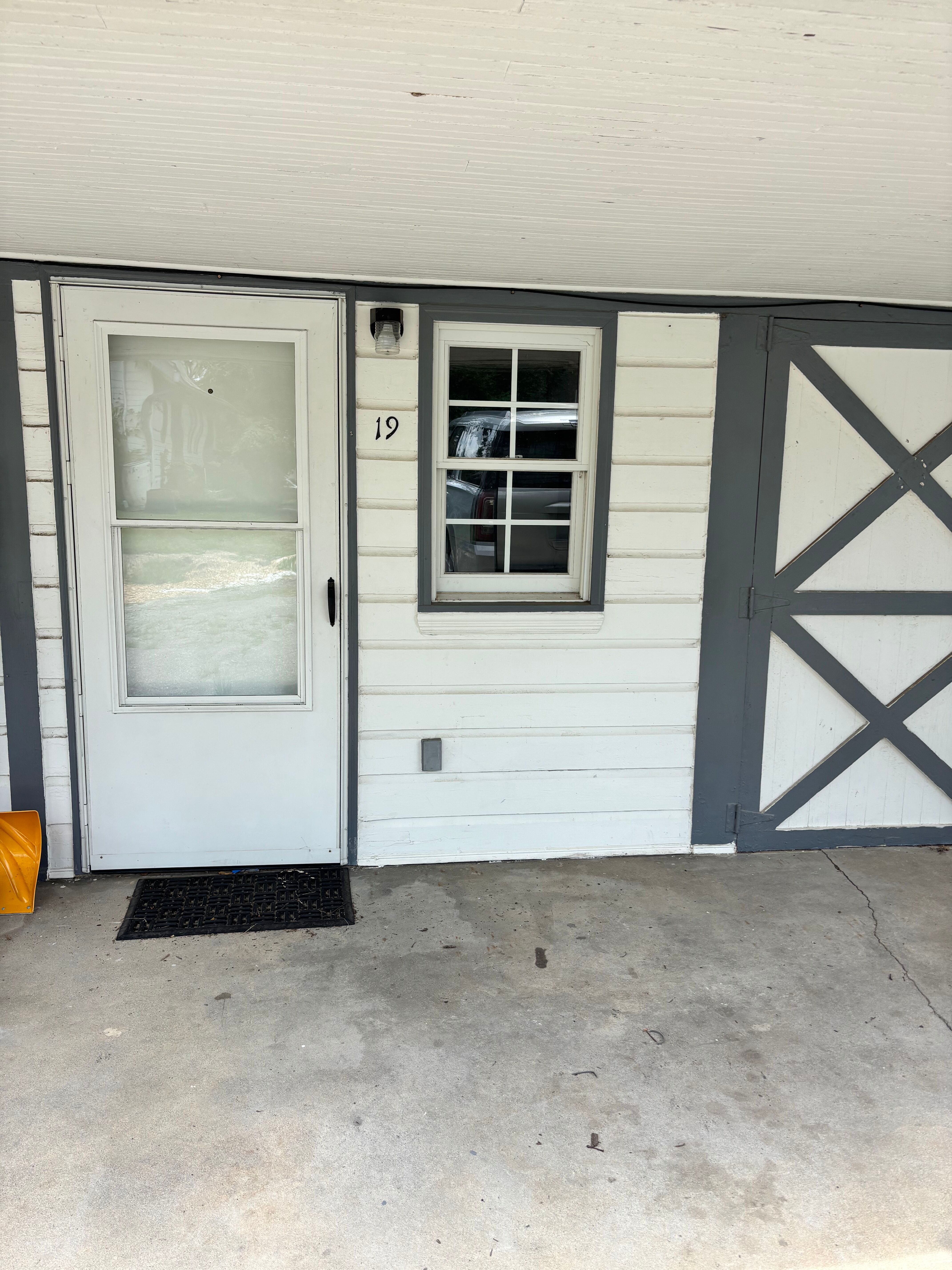 Hendersonville Condo: 920 Greenville Hwy