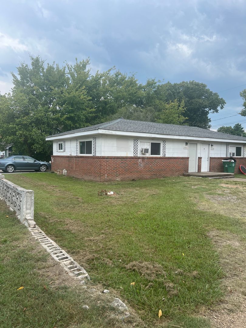 East Ridge Condo: 5540 Clemons Rd