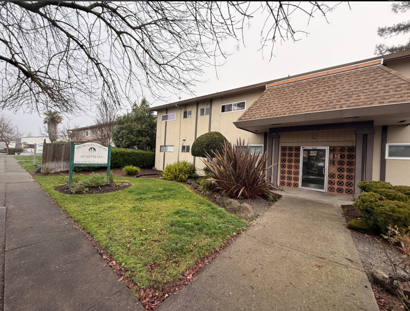 Santa Rosa Condo: 2066 Mendocino Ave.