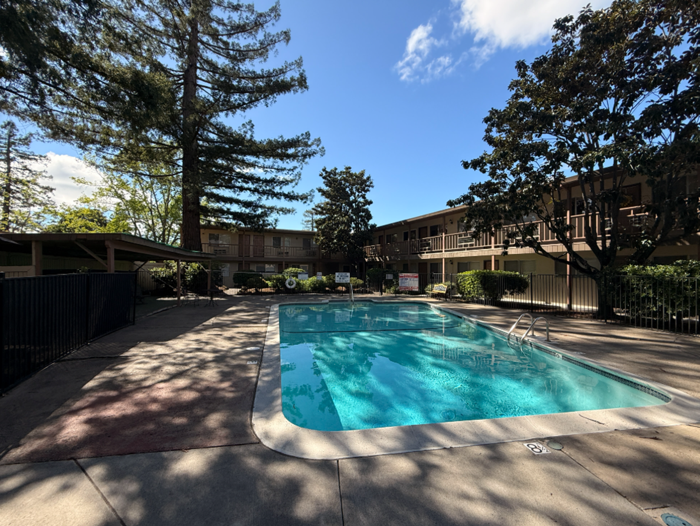 Santa Rosa Condo: 2044 Mendocino Ave.